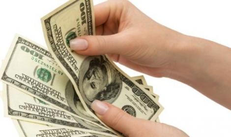 تراجع أسعار الدولار بالبنوك مسجلة 19.30 جنيهًا للبيع