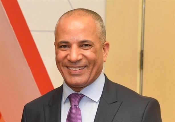 اشتباكات بـ”كارفور” على الأزر.. وأحمد موسى: دليل على سعادة الشعب
