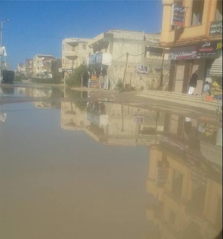 بالصور.. غرق شوارع أبوتلات بالإسكندرية في مياه الأمطار