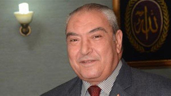 محافظ المنيا ينقل موظفًا بعد كسره “قلة” عقب رحيل صلاح زيادة