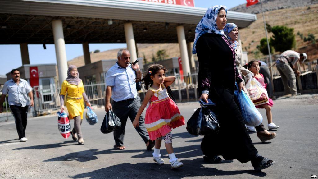 كندا.. إدانات واسعة عقب الاعتداء على لاجئين سوريين بغاز الفلفل