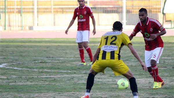 تعرَّف على القنوات الناقلة للقاء الأهلي والمقاولون