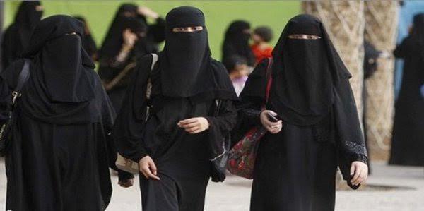 المغرب يمهد لحظر النقاب.. غضب حقوقي وإسلامي.. وثورة على مواقع التواصل