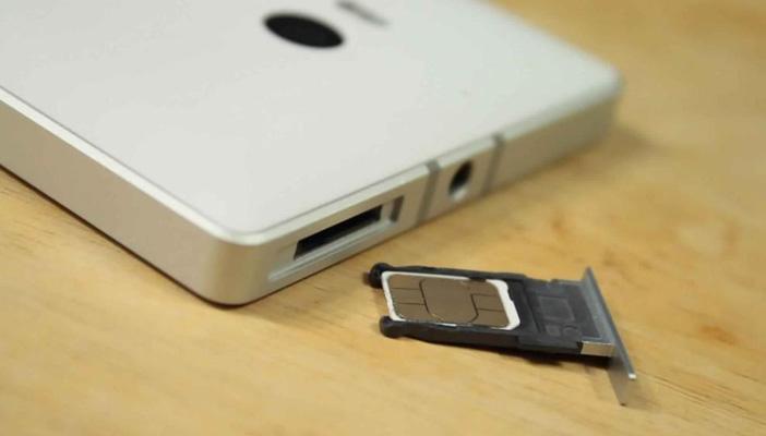 مايكروسوفت تسعى لإطلاق شريحة اتصال SIM خاصة بها