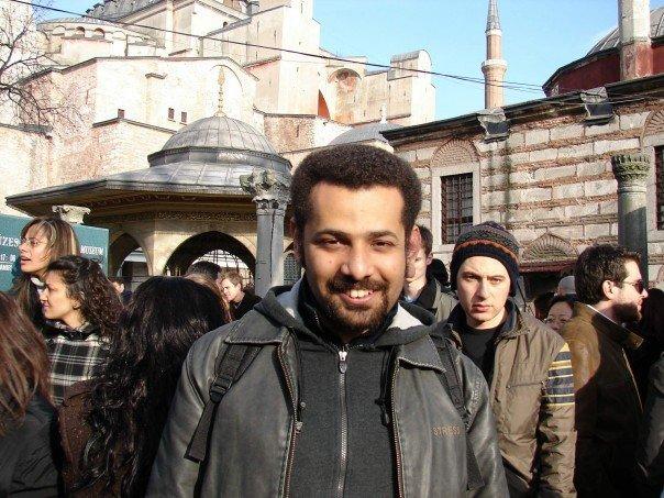 عباس: إخلاء سبيل أمينى شرطة أغتصبوا فتاة داخل سيارة شرطة