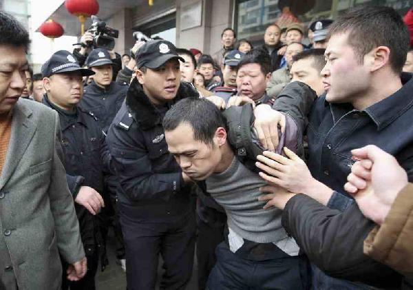 بعد منع “صوم رمضان” ..الصين تحظر النقاب في تركستان