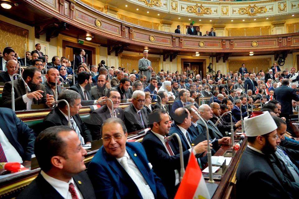 مغردون يسخرون من جلسات المجلس عبر هاشتاج “برلمان البلالا”