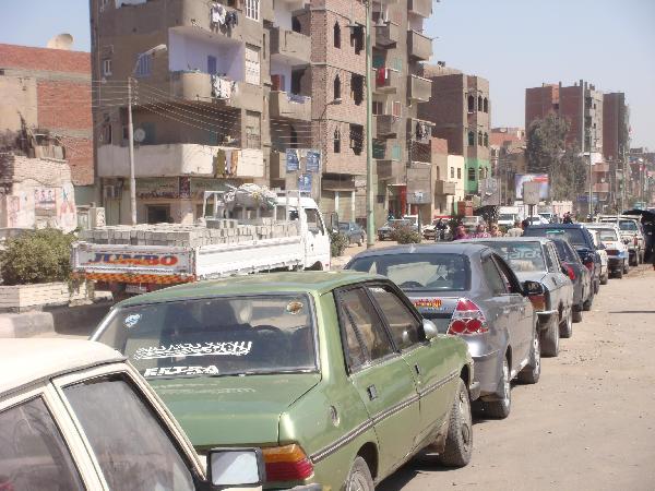 قليوب:شلل مرورى بالطريق الزراعى إثر انقلاب مقطورة