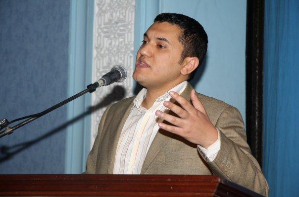 منع ناشط سياسي من السفر إلى هولاندا لاستلام جائزة حرية التعبير