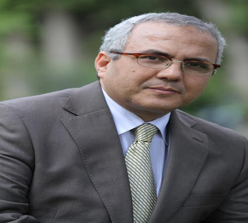 رئيس تحرير “مصر العربية” يروي تفاصيل اقتحام مقر الموقع