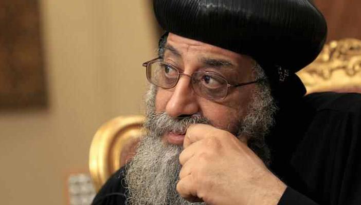 تواضروس: الله أرسل السيسي لحماية مصر ومغردون: هل ورد ذكره في الإنجيل؟