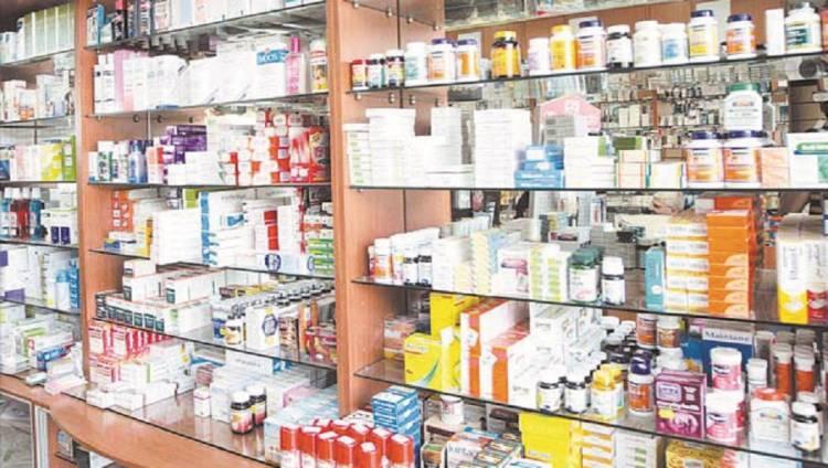 “الصحة” تسمح لشركات الأدوية بطمس الأسعار القديمة والربح 25 مليار جنيه