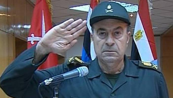 حسني: حاكموا أعضاء المجلس العسكري بتهمة التعاطف مع مؤامرة يناير