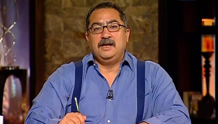 بالفيديو.. إبراهيم عيسى يطالب وزير التعليم بمنع النقاب في المدارس