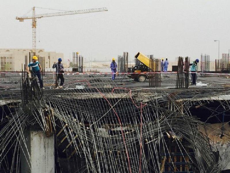 19 مصابًا جراء انهيار سقف مسجد بالكويت