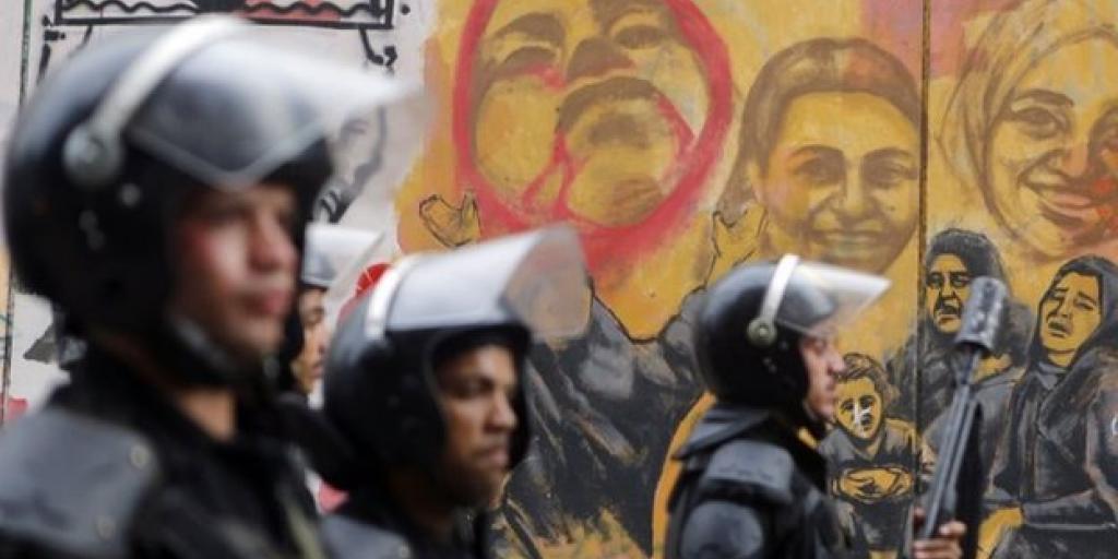 بعد 6 سنوات على 25 يناير.. حرب استنزاف ضد الثوار