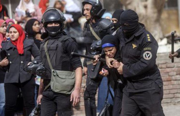 موقع أميركي: بحجة الإرهاب.. النظام المصري يتستر على جرائم الشرطة