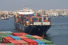 عودة العمل بميناءي بورسعيد رغم سوء الأحوال الجوية