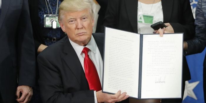 بعد قرارات ترامب.. جوجل تطالب موظفيها بالعودة إلى أميركا في أسرع وقت