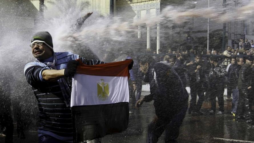 “25 يناير”.. مخدّرات ونوستالجيا – وائل قنديل