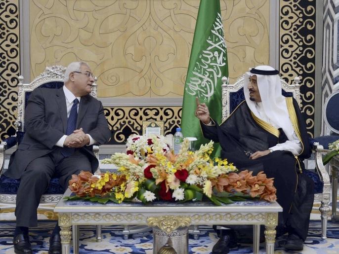 السعودية تدعم الإنقلاب بـ4 مليار دولار