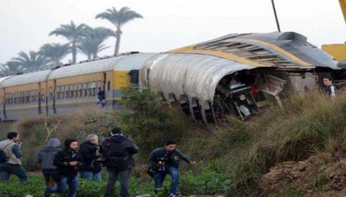 مصرع 7 أشخاص بعد اصطدام سيارة بقطار العياط بالجيزة