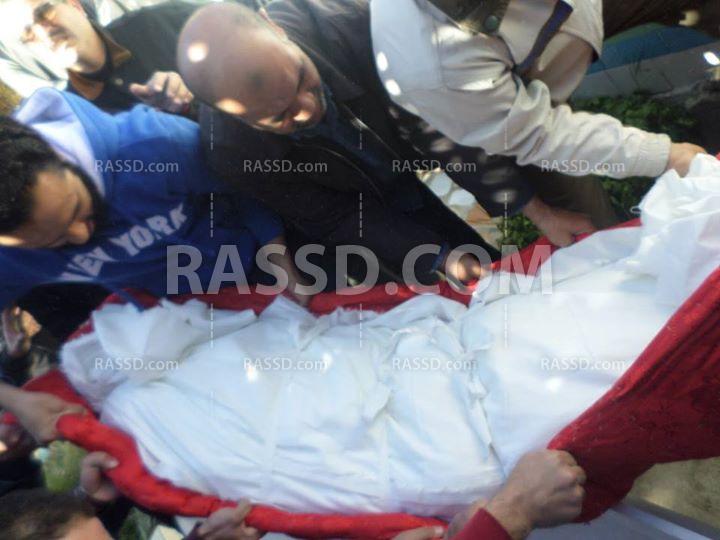 الآلاف في جنازة شهيد التعذيب ببورسعيد