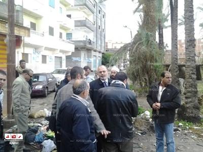 محافظ كفر الشيخ يتفقد مدينة بلطيم فجرا ويتوعد المخالفين