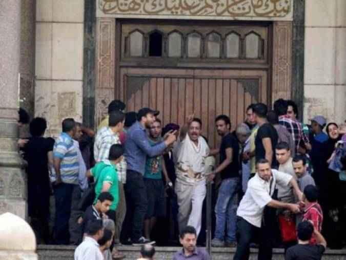 اقتحام مسجد بالغربية أثناء الصلاة واعتقال المصلين