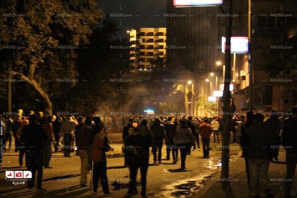 عاجل متظاهرو التحرير يتحرشون بمذيعة ويمزقون ملابسها