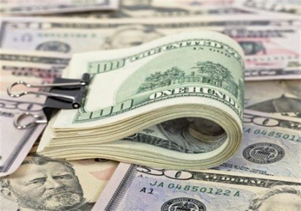 تجار صرافة لـ”رصد”: السوق السوداء ستنتعش.. و20 جنيها للدولار قريبا