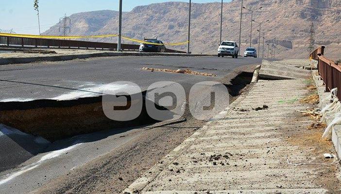 بالصور.. إحالة الشركة المنفذة لكوبري سوهاج “المنهار” إلى النيابة