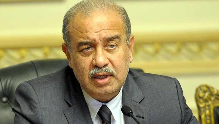 برلماني: الحكومة تمهد لبيع أصول الدولة.. و”فيس بوك”: “ألعن من مبارك”