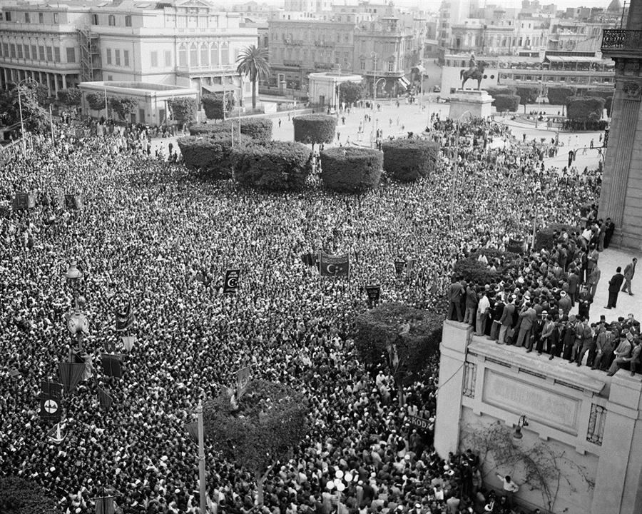 حول تطور قوانين التجمهر منذ عام 1914 – عمرو حمزاوي