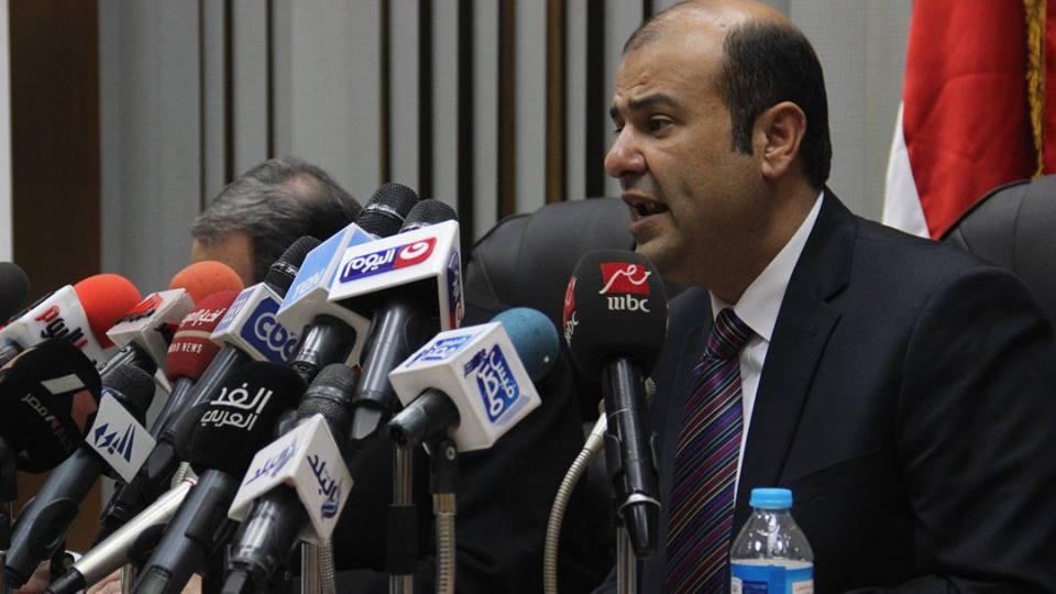 بالصور.. وزير التموين: مصر أكبر مستورد للقمح في العالم