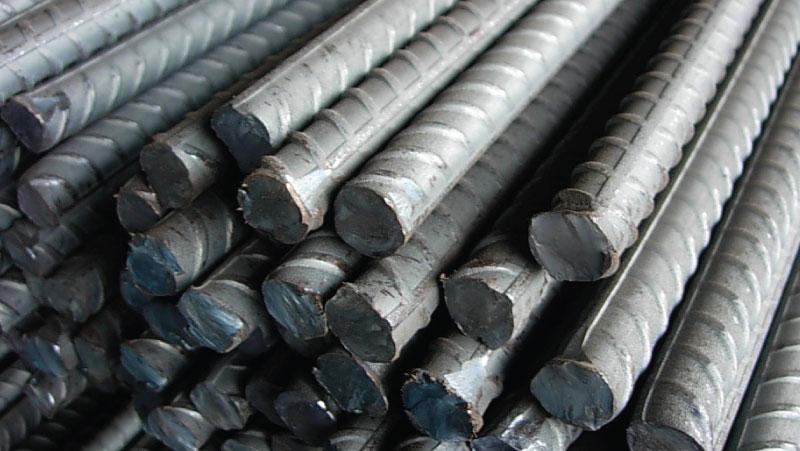 خبير لـ”رصد”: 4 أسباب وراء تراجع أسعار الحديد