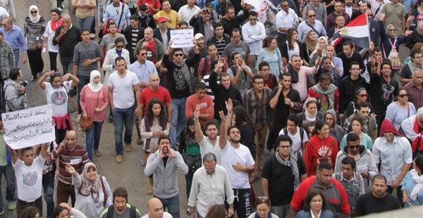 “الرئيس فقد الشرعية ” هتاف مسيرة”مصطفى محمود” المتجهة لـ”التحرير”