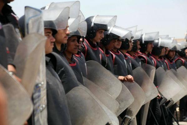 تواجد أمنى مكثف حول المنشآت الحيوية الهامة بأسوان في جمعة “الرحيل”