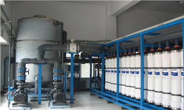 57 مصابا باختناق لتسرب غاز الكلور بمحطة مياه بالعريش