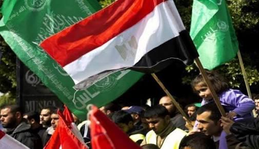 عشرون ألف طن منتجات مصرية إلى غزة.. وخبراء: انعكاسٌ لزيارة حماس