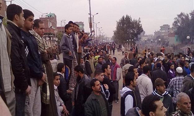 قطع طريق وإغلاق مدرسة فى أول يوم دراسى بالدقهلية