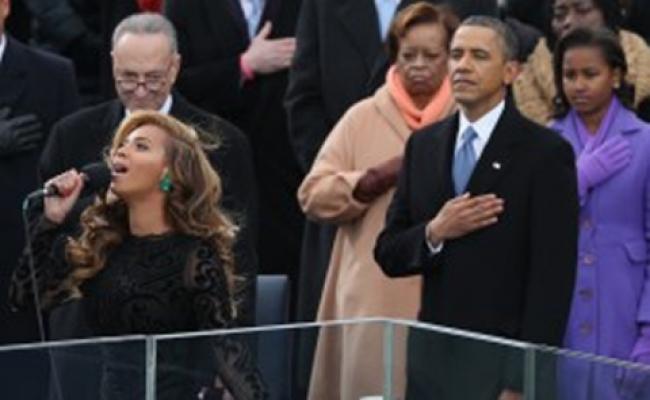 مصور فرنسي: اليوم الصحف الأمريكة تنشر صور علاقة أوباما بمغنية