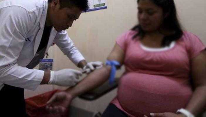 الأمم المتحدة تطالب بإجهاض المرأة المصابة بفيروس “زيكا”