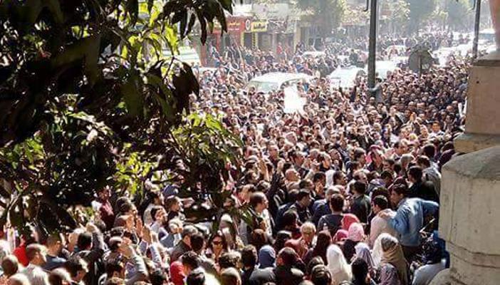 قنوات النظام  تتجاهل “انتفاضة الأطباء” وخبراء لـ”رصد”: إعلام غبي