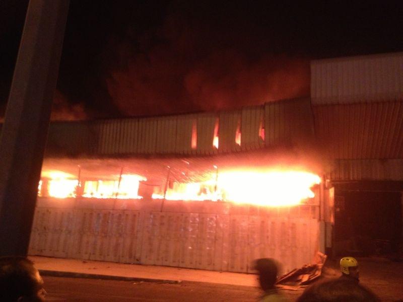 إصابة 3  فى حريق بأحد محلات الحلويات بالإسكندرية