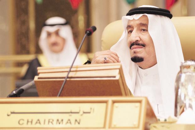 صحيفة هندية: كيف نجحت السعودية في تجاوز أزمة السيولة النقدية؟