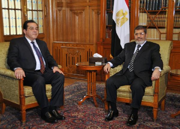 مرسي يلتقي ايمن نور للتباحث حول الحوار الوطني