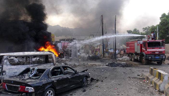 ارتفاع قتلى الهجوم على معسكر للجيش اليمني إلى 13