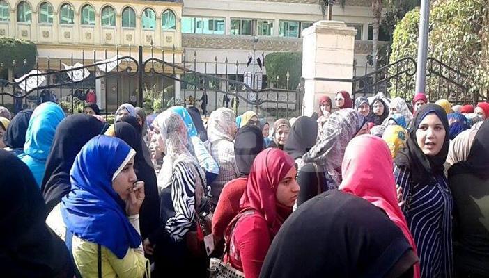 بالصور.. وقفة لطلاب تمريض كفر الشيخ رفضًا للقرار 820