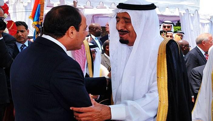 خبراء لـ”رصد”: السعودية لن تتدخل بريًا في سوريا وعلاقتها بمصر لن تتأثر